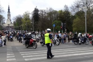 Motocykliści pod Jasną Górą.