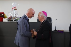 życzenie arcybiskupa i komendanta